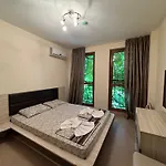 Vp Cascadas Apartman Napospart